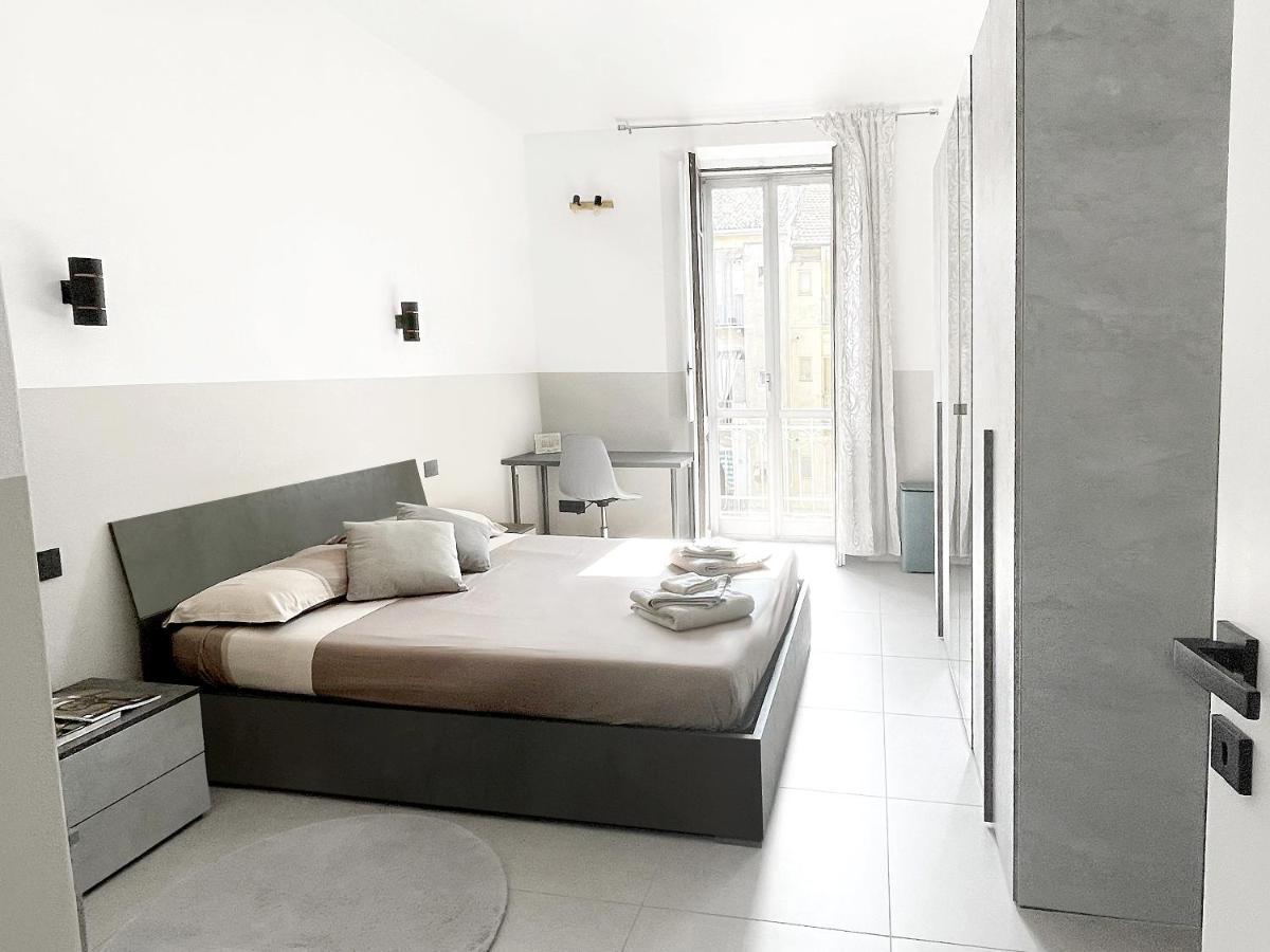 Porta Susa x6 - FreeParking Wi-fi e Netflix Apartment Turin Bagian luar foto